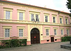 Gemersko - malohontské múzeum v Rimavskej Sobote: budova múzea po rekonštrukcii